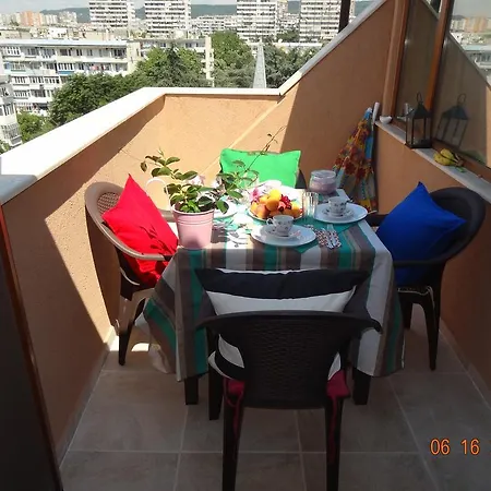 Apartment Sea View Chayka Varna